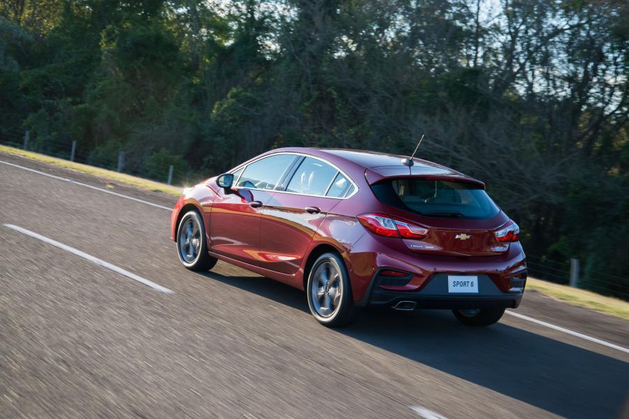  Chevrolet Cruze Sport6 2017 года  (LA) (фото 14 из 31)